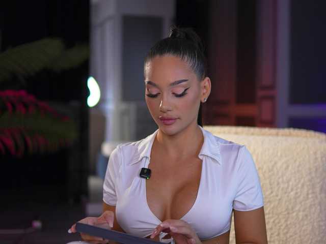 Sex chat gratuit in direct cu NinnaVoss pe BongaCams