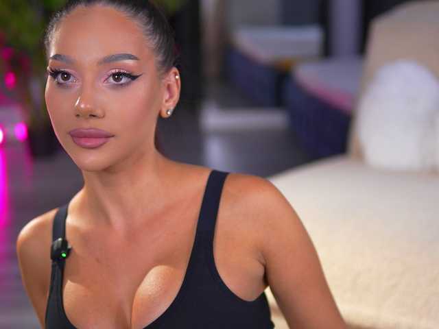 NinnaVoss live cam on BongaCams