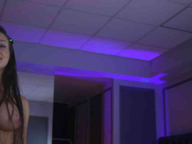 NinnaVoss webcam