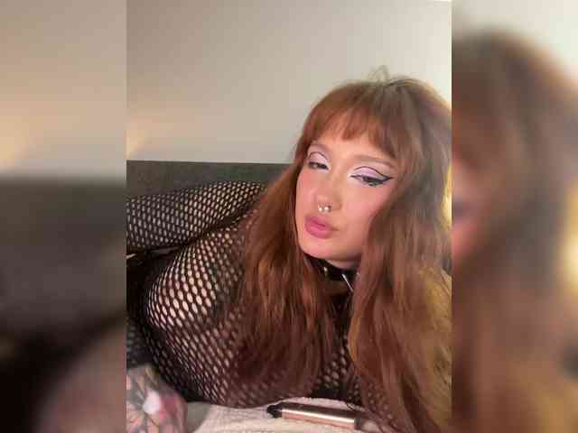 littlewetgirl webcam