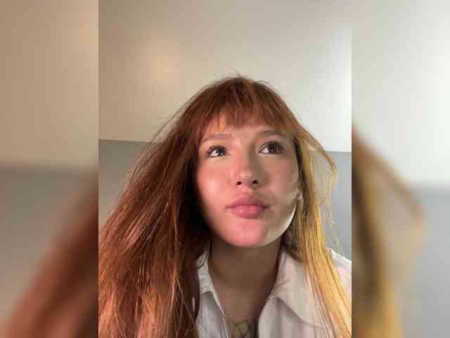 littlewetgirl webcam
