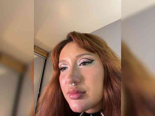 littlewetgirl webcam