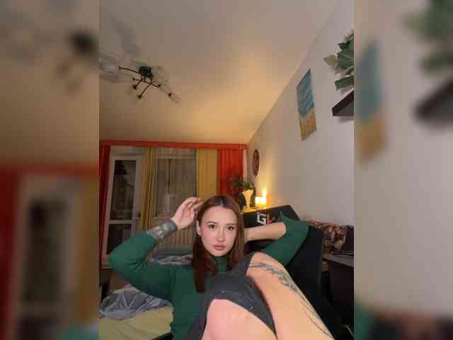 littlewetgirl webcam