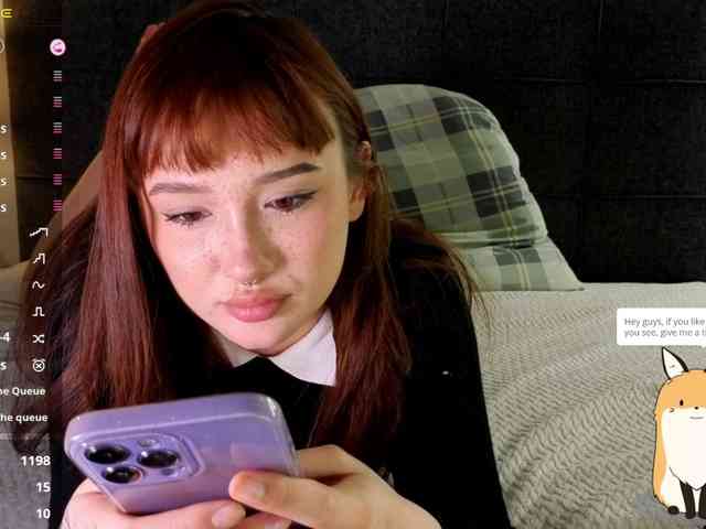 littlewetgirl webcam