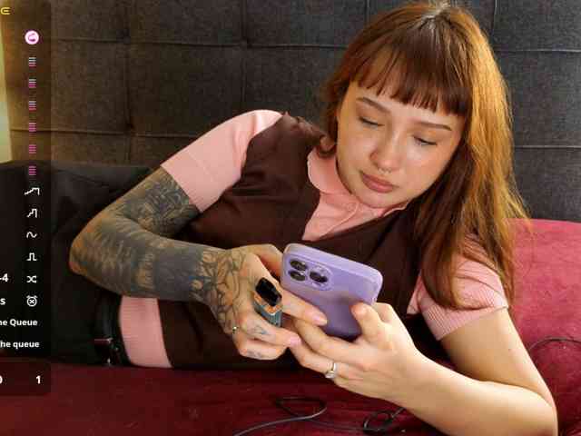 littlewetgirl webcam