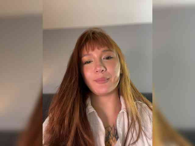 littlewetgirl webcam