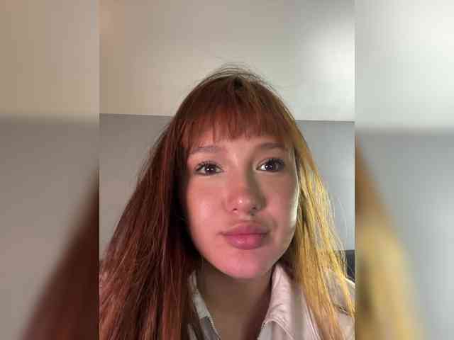 littlewetgirl webcam