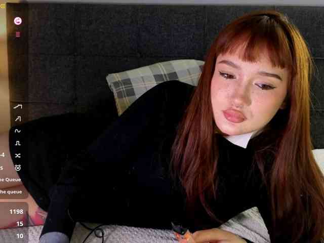 littlewetgirl webcam