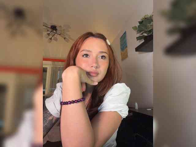 littlewetgirl webcam