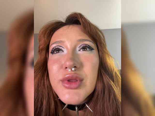 littlewetgirl webcam