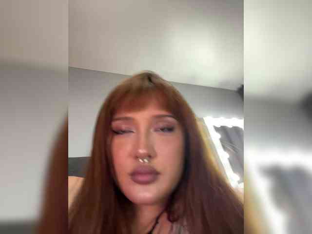 littlewetgirl webcam