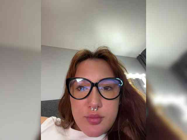 littlewetgirl webcam