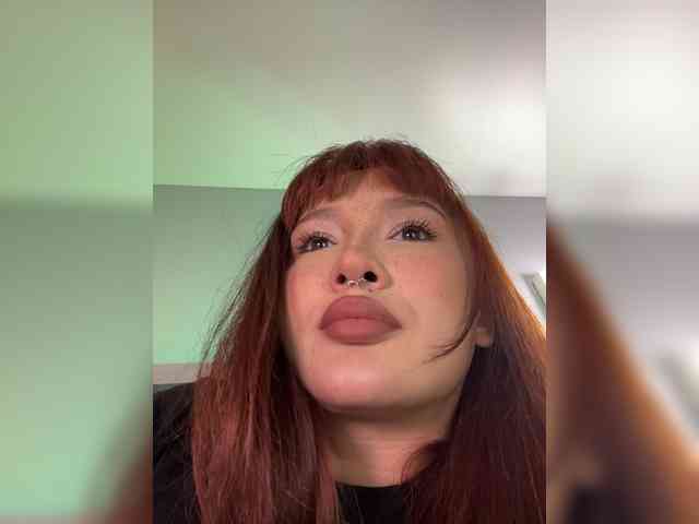 littlewetgirl webcam