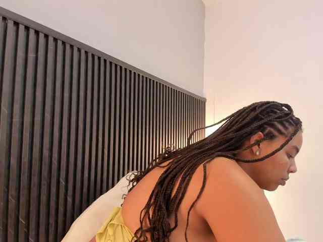 chatting live Tiana-Moon