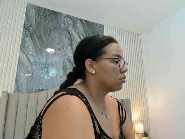 Tiana-Moon webcam
