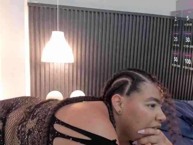 Tiana-Moon webcam