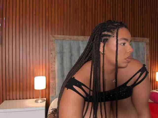 Tiana-Moon webcam
