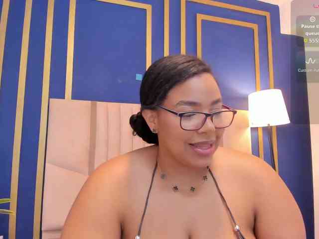 Tiana-Moon webcam
