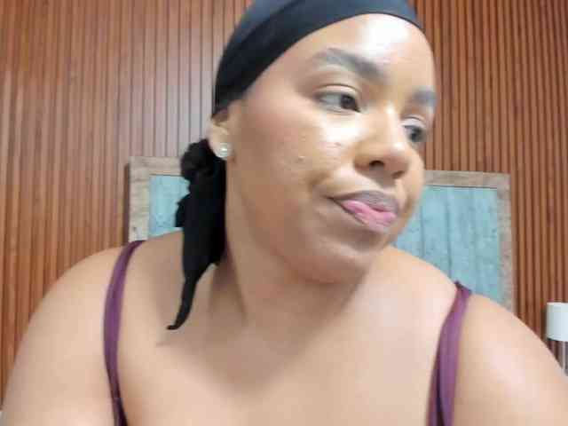 Tiana-Moon webcam
