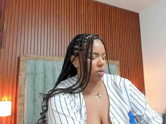 Tiana-Moon webcam