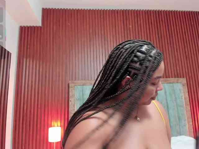 Tiana-Moon webcam
