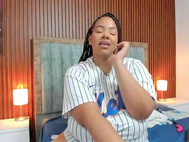 Tiana-Moon webcam