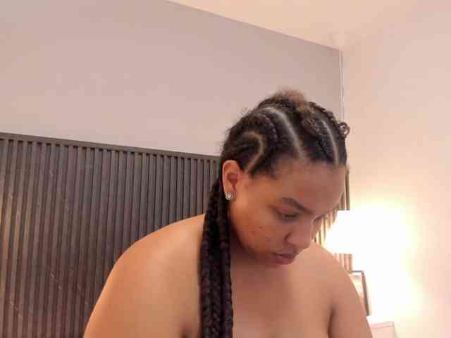 Tiana-Moon webcam