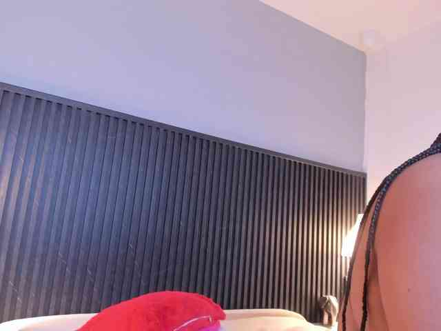 Tiana-Moon webcam