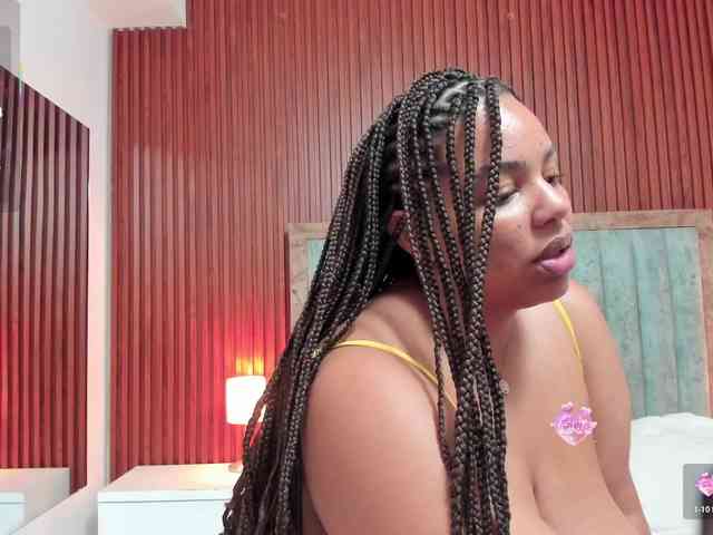 Tiana-Moon webcam