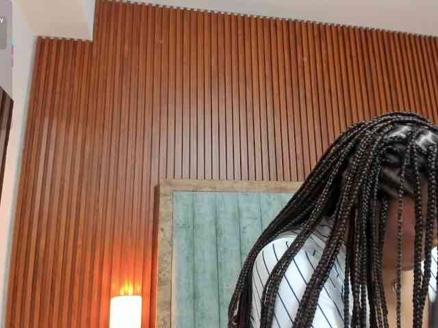 Tiana-Moon webcam