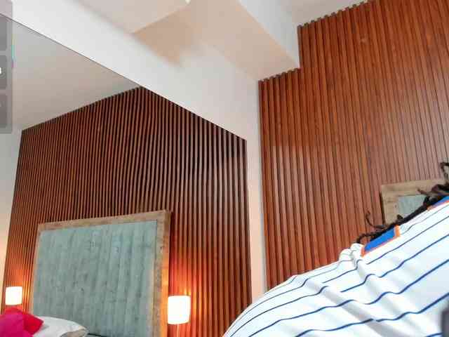Tiana-Moon webcam
