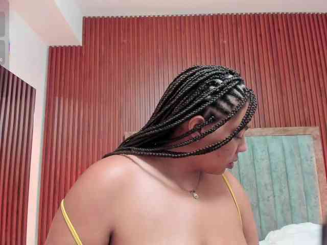 Tiana-Moon webcam