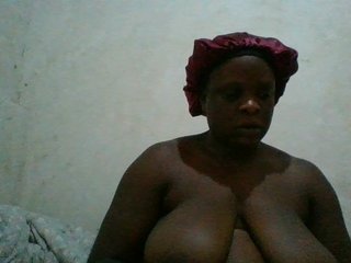 bigboobies2