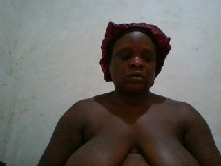 bigboobies2
