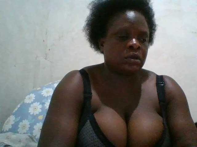 bigboobies2