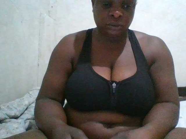 bigboobies2 webcam bongacams model stream image