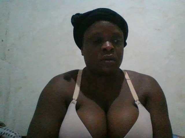 bigboobies2