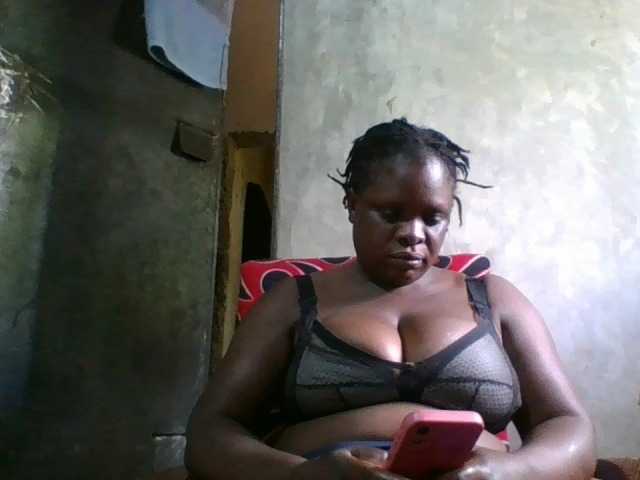 bigboobies2 live cam on BongaCams