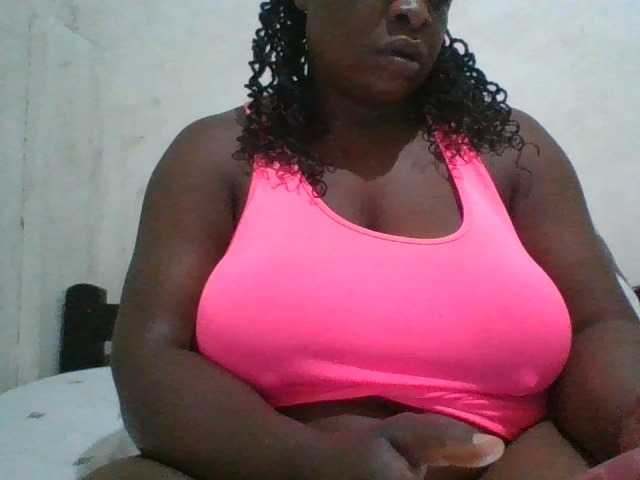 bigboobies2