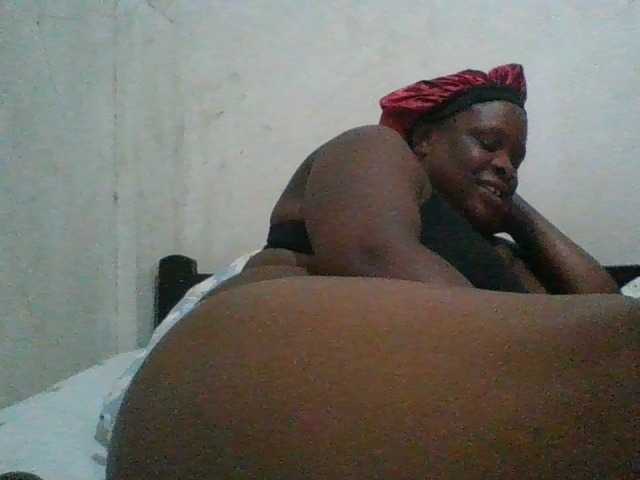 bigboobies2 live cam on BongaCams
