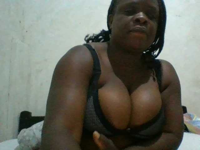 bigboobies2