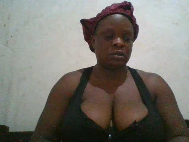 bigboobies2