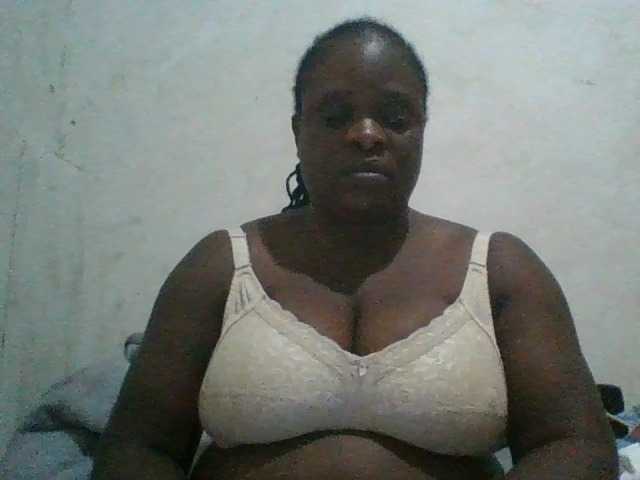 bigboobies2