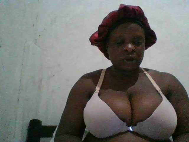 bigboobies2
