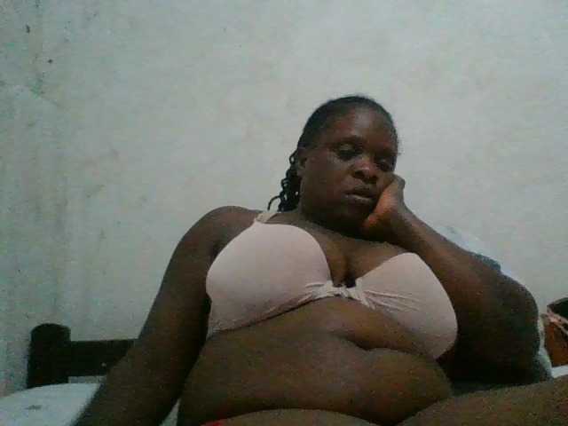 bigboobies2 live cam on BongaCams