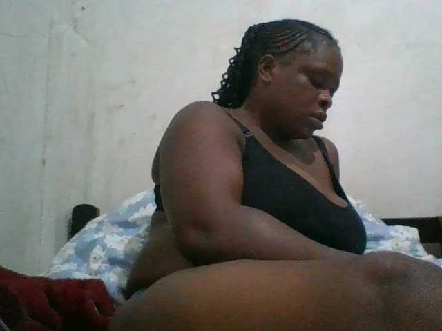 bigboobies2 live cam on BongaCams