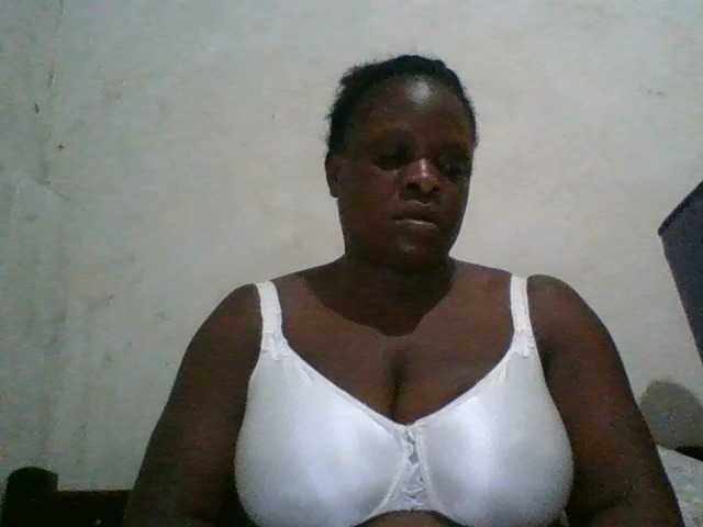 bigboobies2