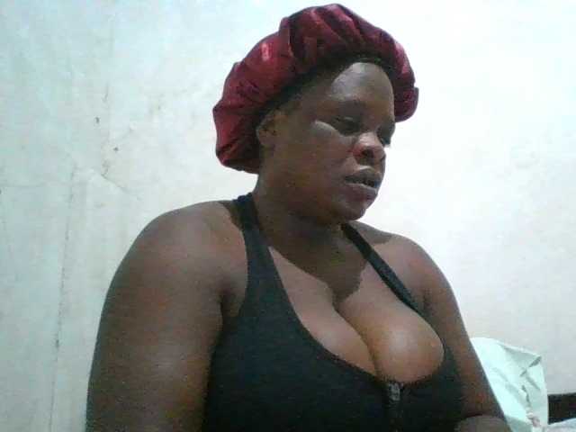 bigboobies2