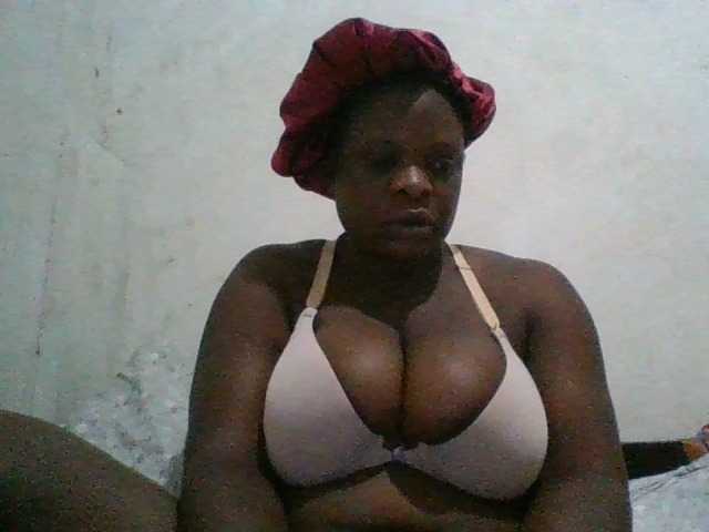bigboobies2