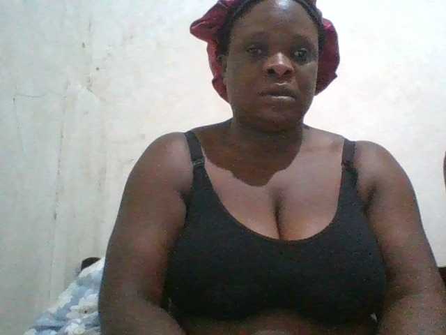 bigboobies2